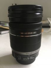 Canon EF-S 18-200mm 3.5-5.6 IS Lens